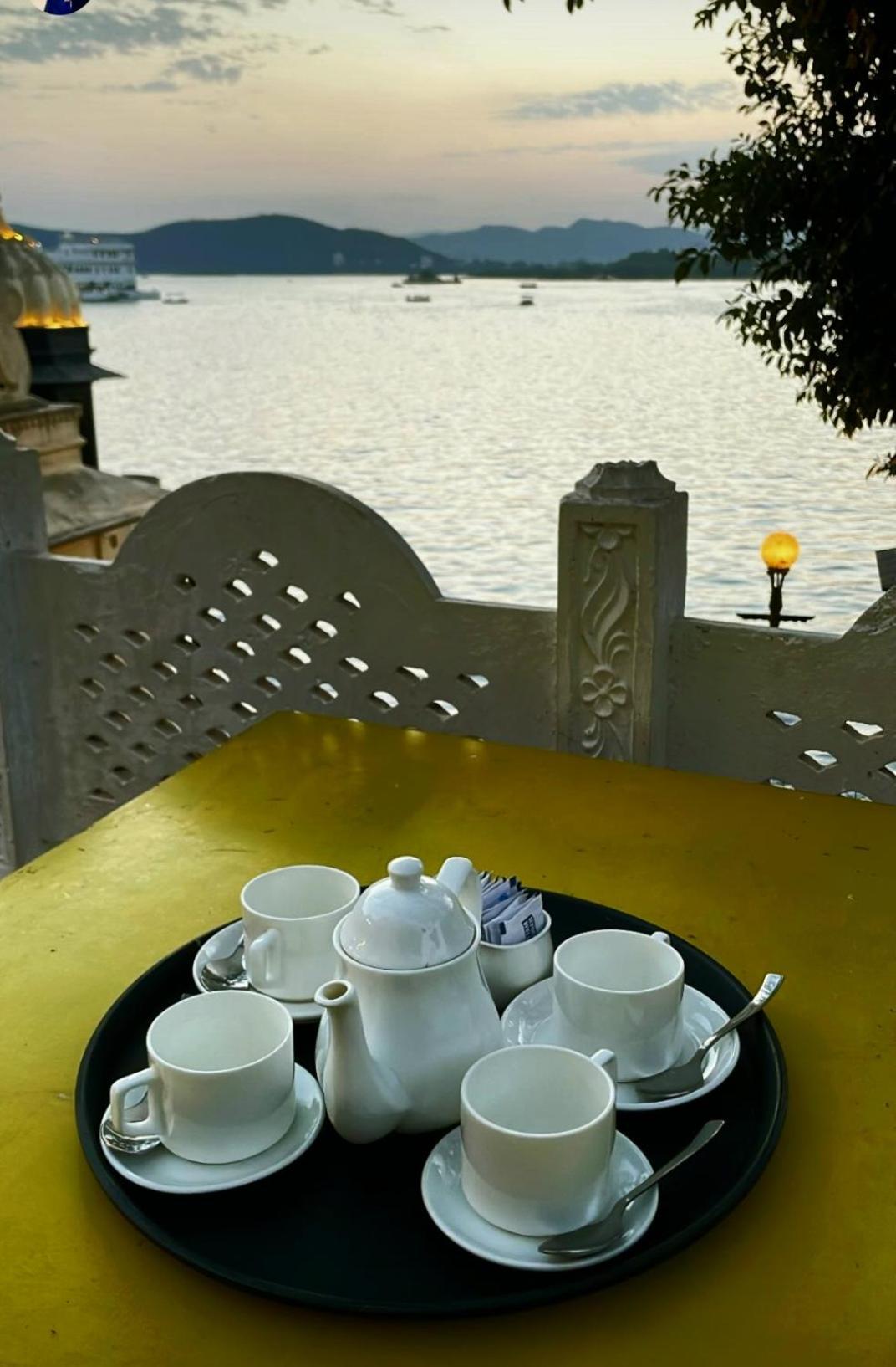 Paddy'S Loft The Lake View Hostel 烏代浦 外观 照片